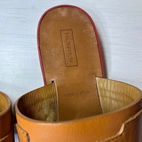 Hunter Leather Slide Sandals Tan - Picture 10 of 10